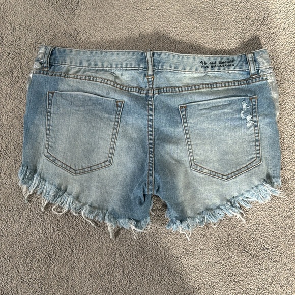Light-wash, Distressed Billabong Denim Shorts with Silver Metallic Side Detail - Picture 3 of 3